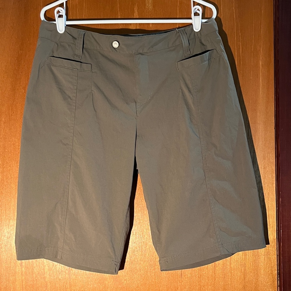 Royal Robbins Olive Green Hiking/Walking Shorts - Size 12